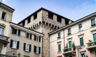 Torre Viscontea vista da Piazza XX Settembre