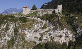 Resti del castello dell'Innominato