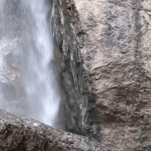 La cascata del Cenghen da Abbadia Lariana