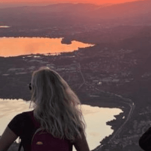 Escursione al Monte Barro con aperitivo al tramonto