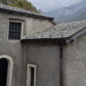 Escursione ad anello a Mandello del Lario, tra chiese medievali e il Sentiero del Viandante